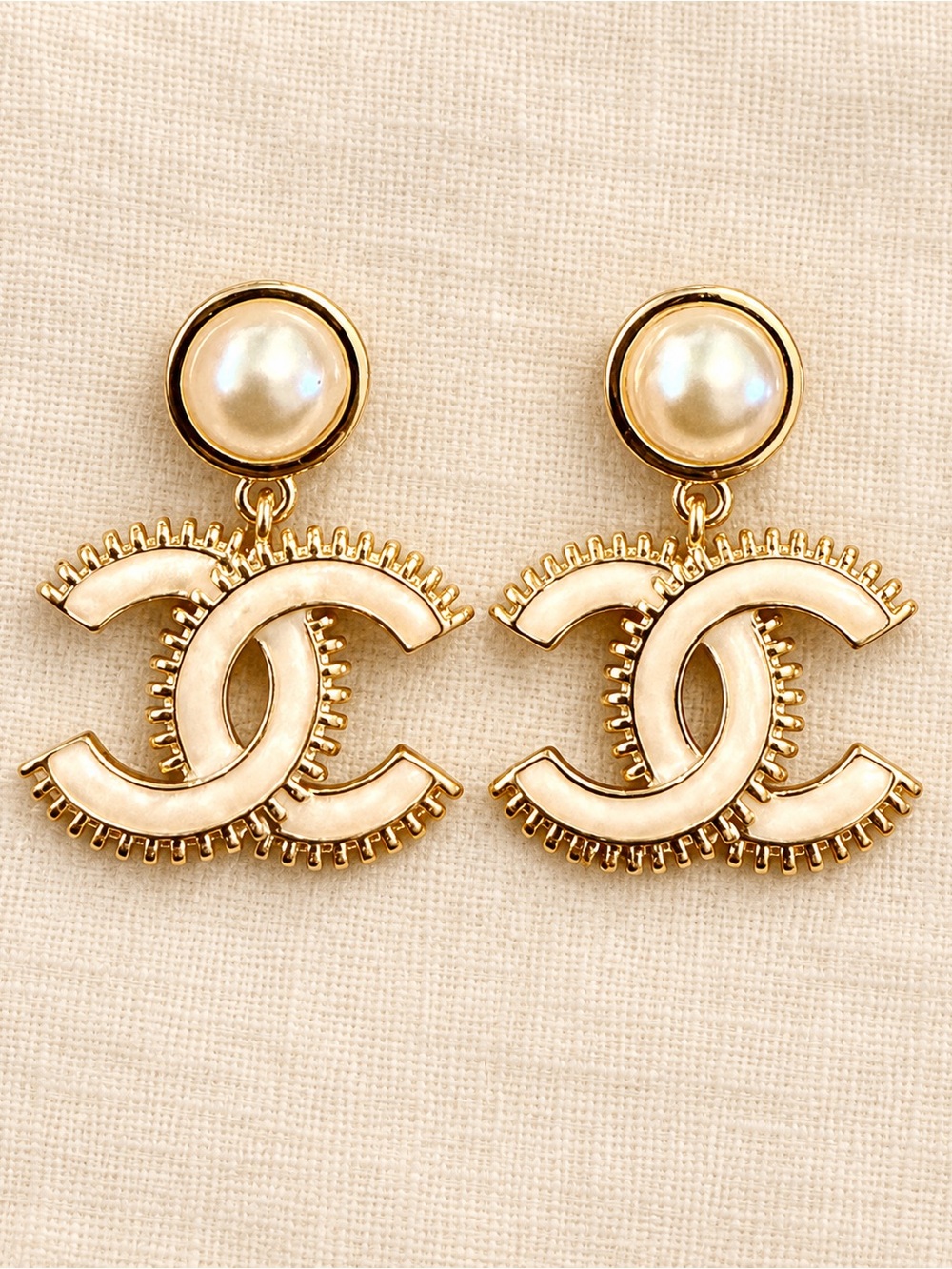 Interlocking CC Cream Enamel Gold Tone Pearl-Style Dangle Drop Earrings